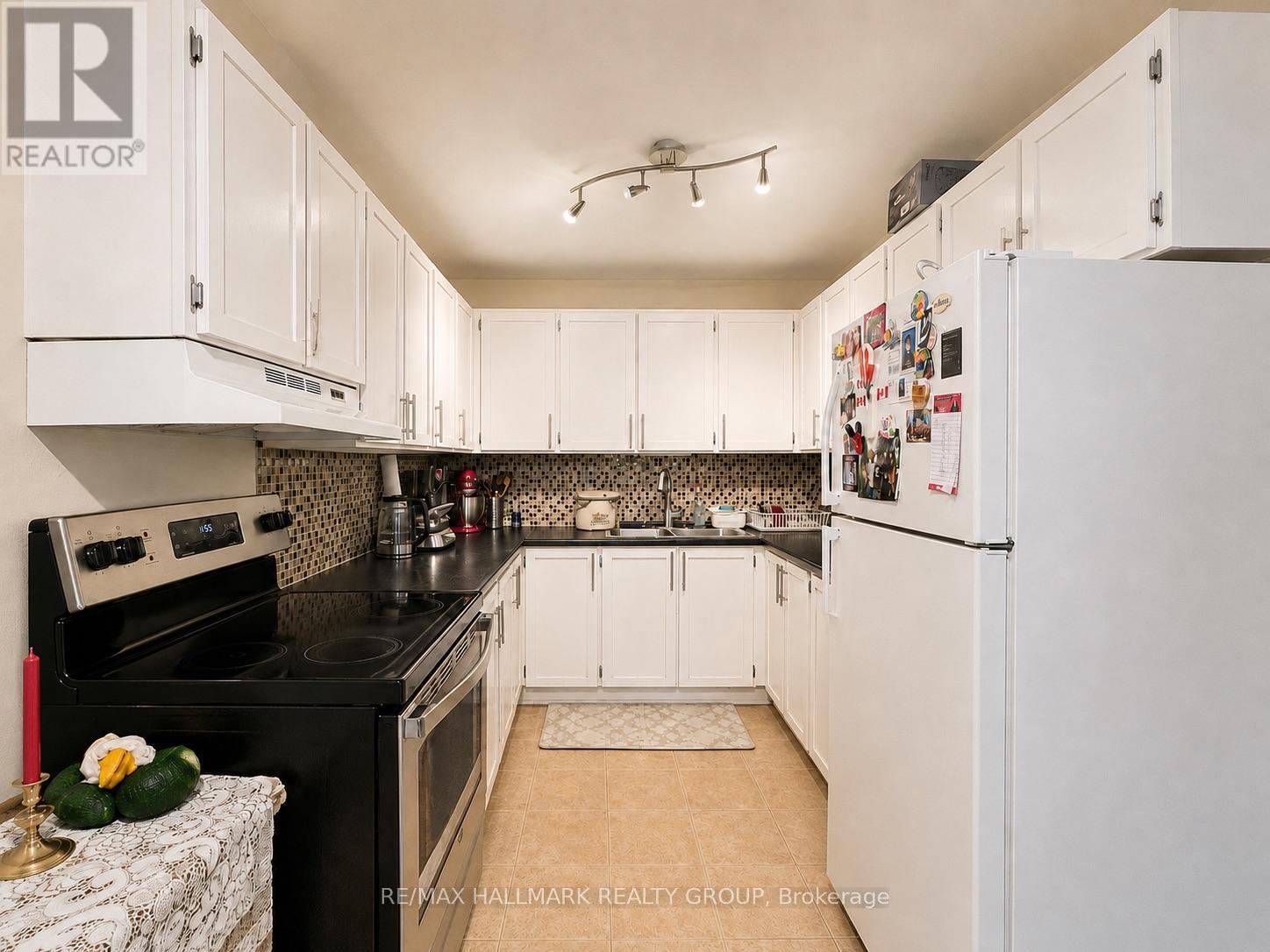 #163 825 CAHILL DRIVE W - Image 7