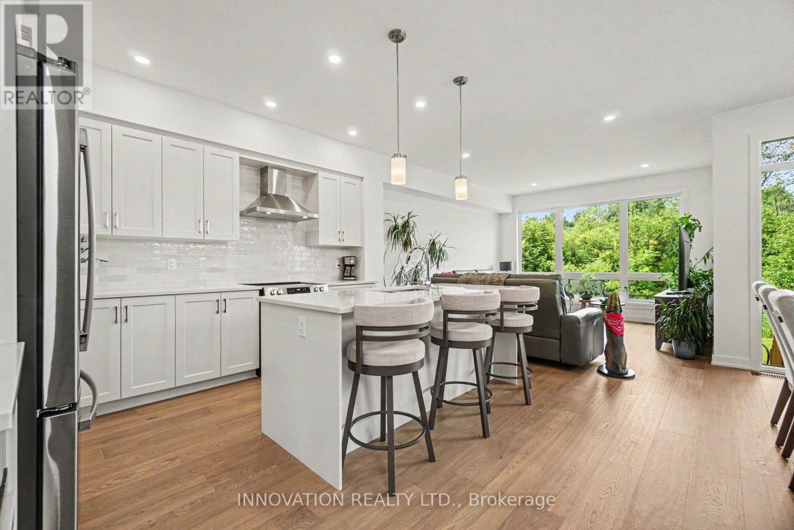 159 WABIKON CRESCENT - 11