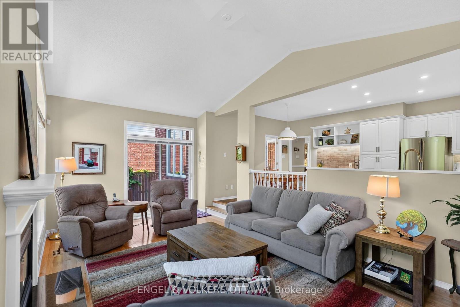 2812 HANK RIVERS DRIVE - 21