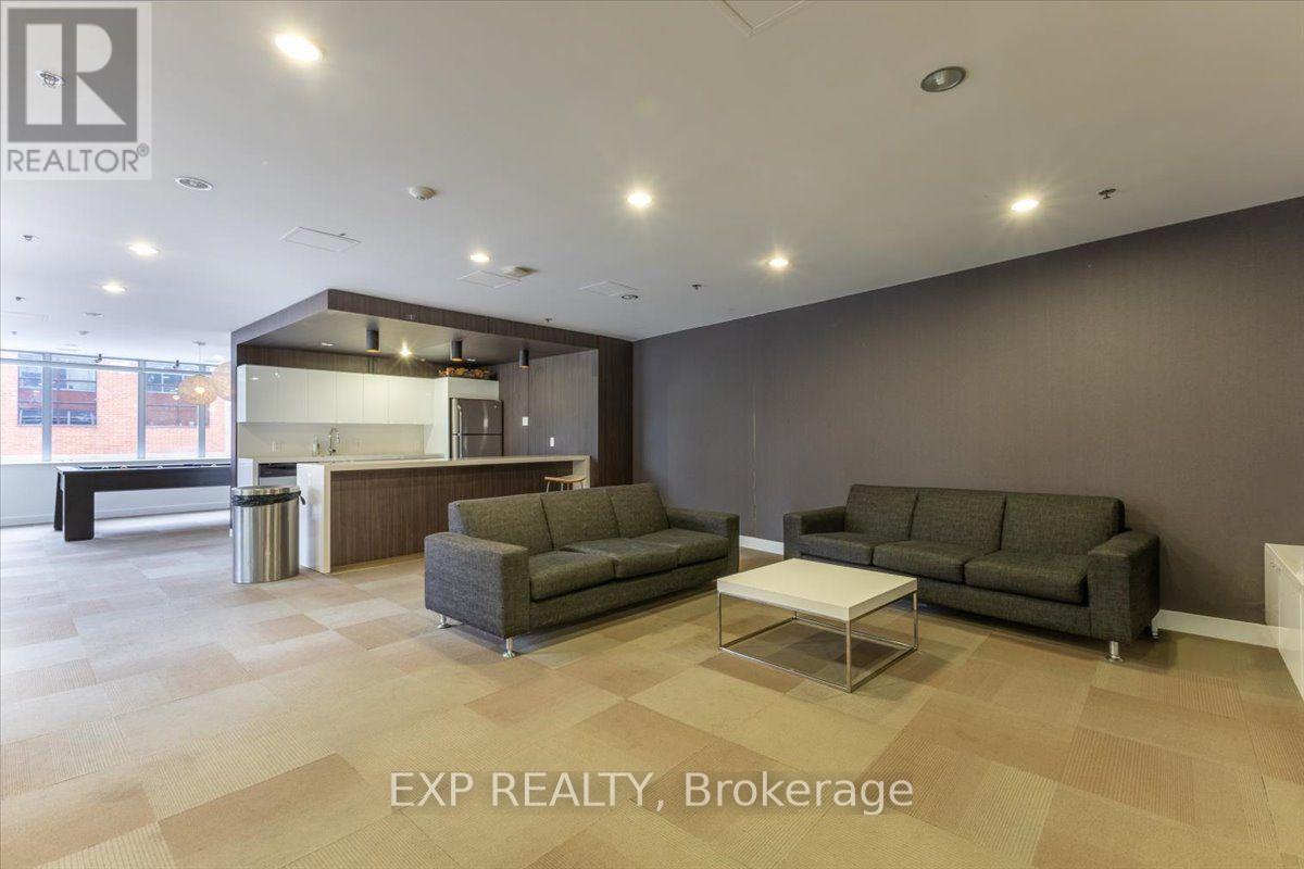 #641 340 MCLEOD STREET - 23