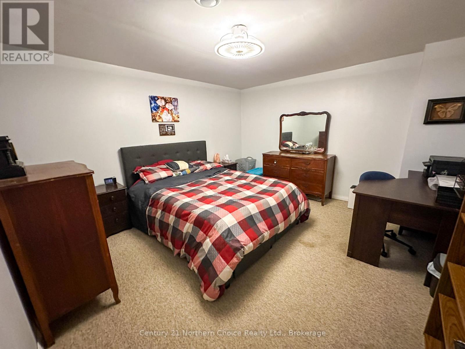 6 OAK STREET - 18
