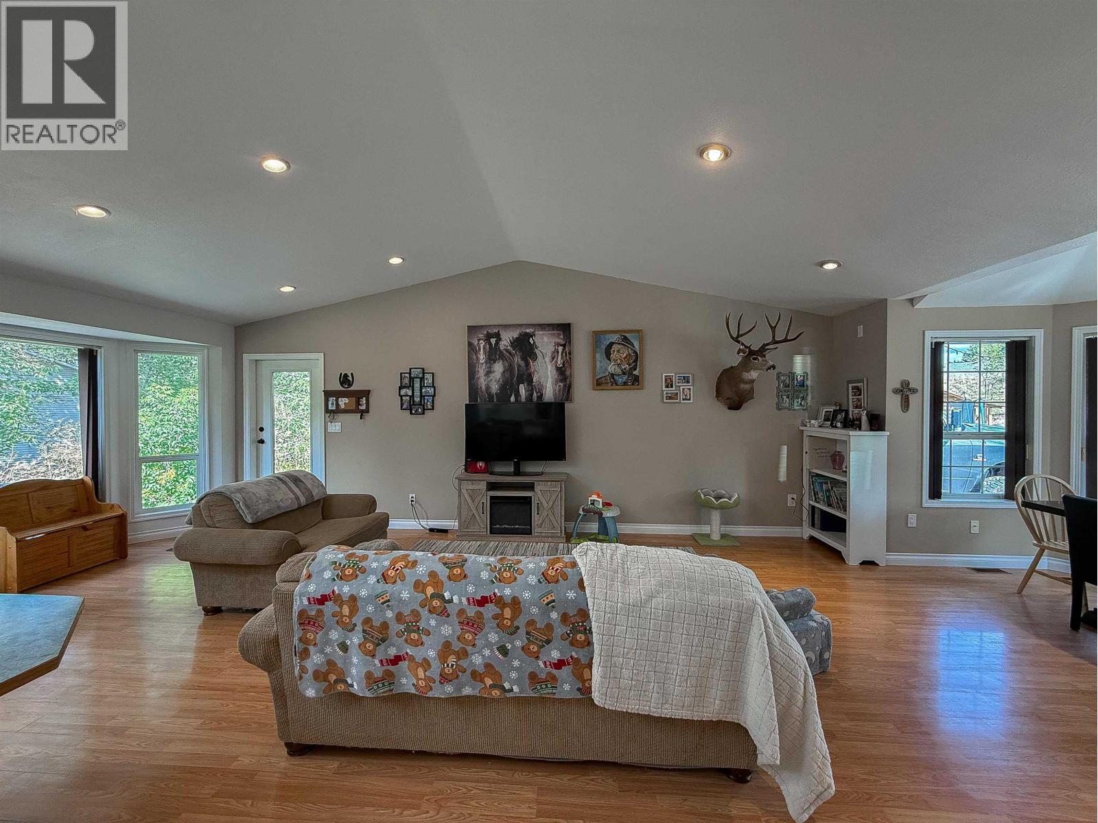 4970 EASZEE DRIVE - Image 5