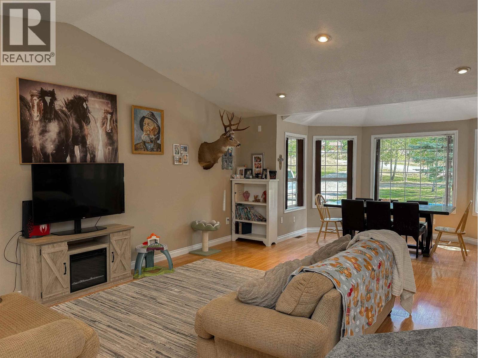 4970 EASZEE DRIVE - Image 8