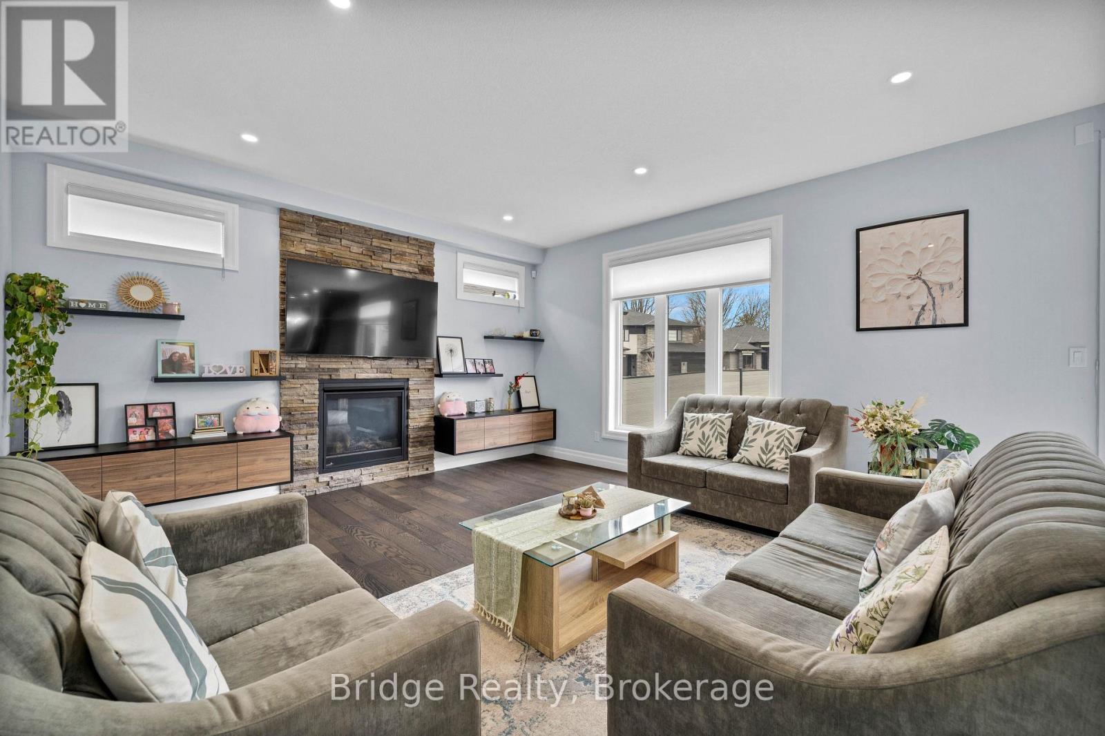 161 HEMLOCK STREET, Woodstock (Woodstock - North) — photo 8