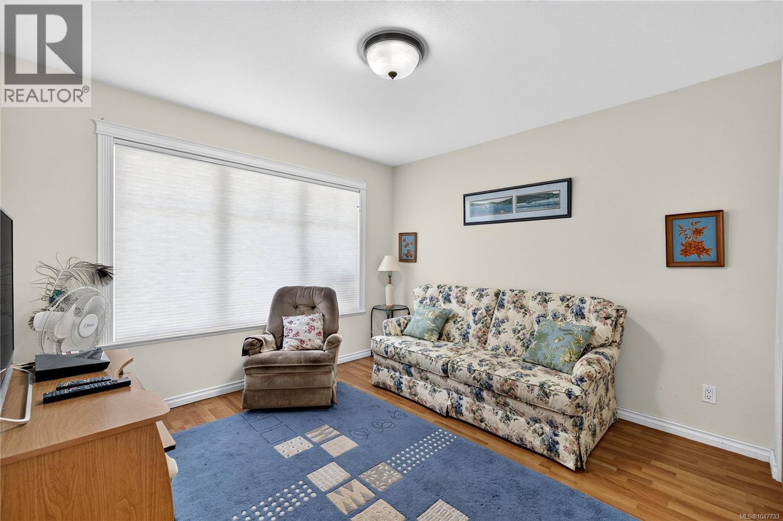 #7 235 Park Dr - Image 14