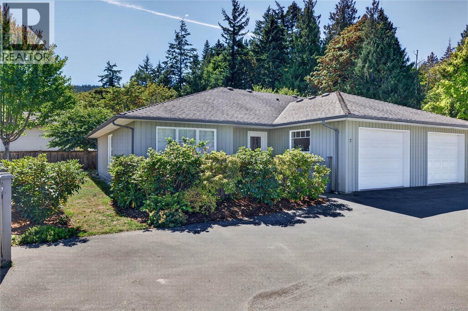 #7 235 Park Dr - 2