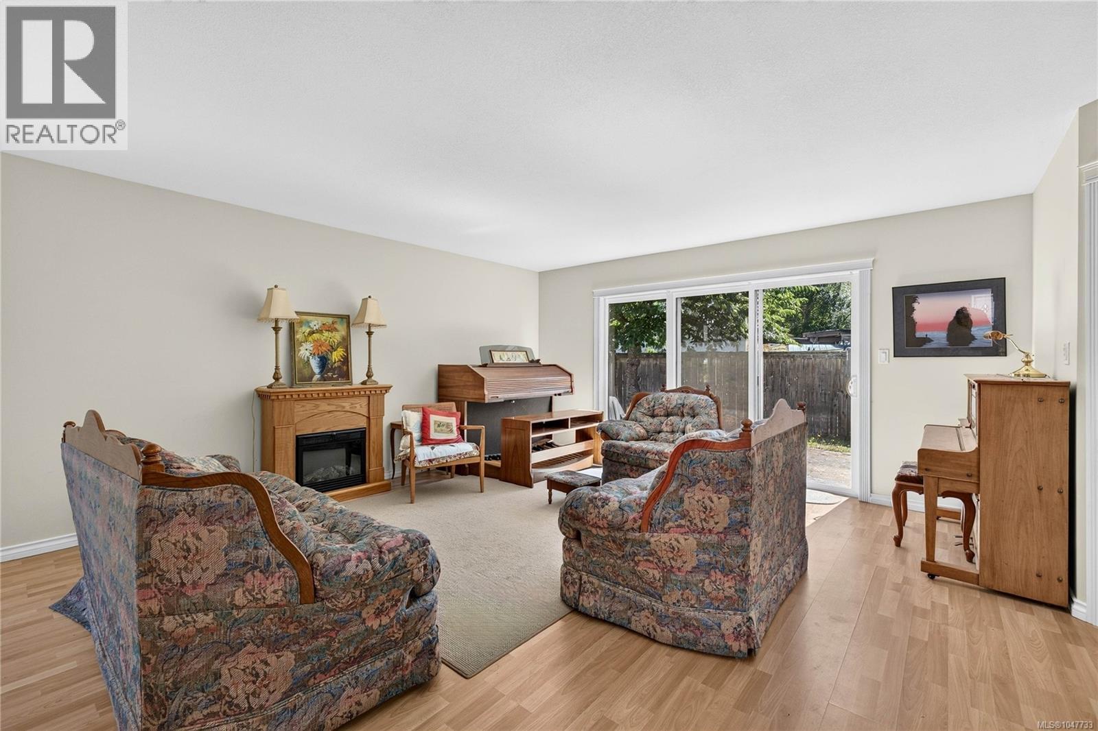 #7 235 Park Dr - 6
