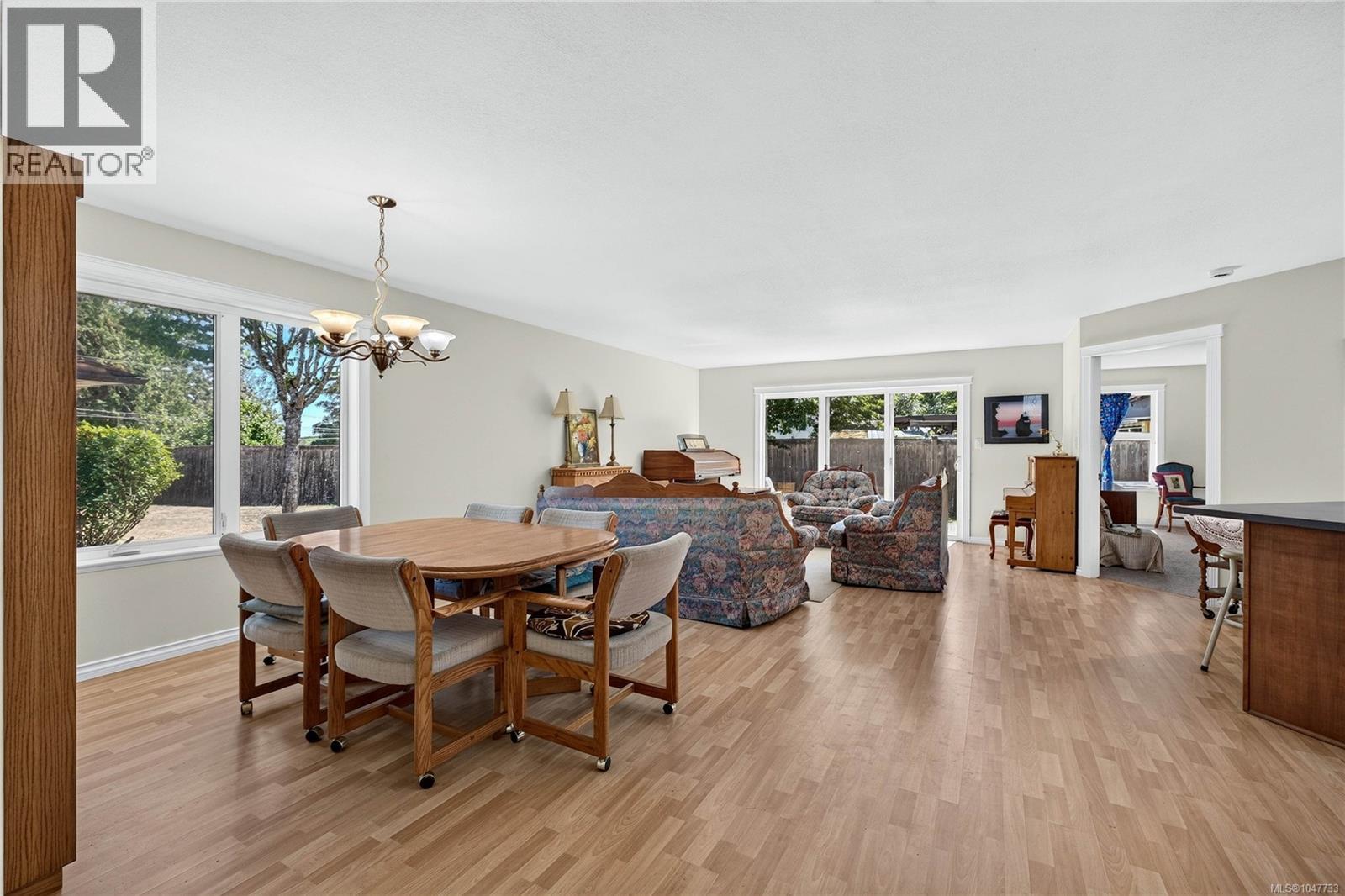 #7 235 Park Dr - 7