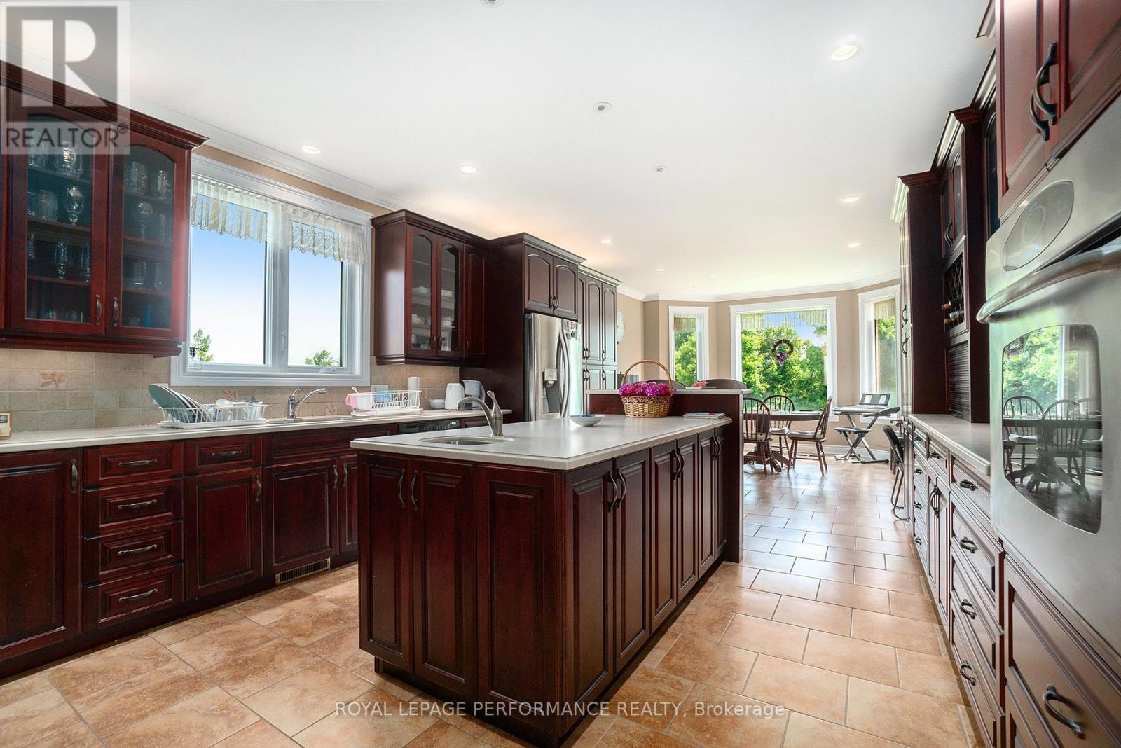 3285 BROADWAY AVENUE - 14