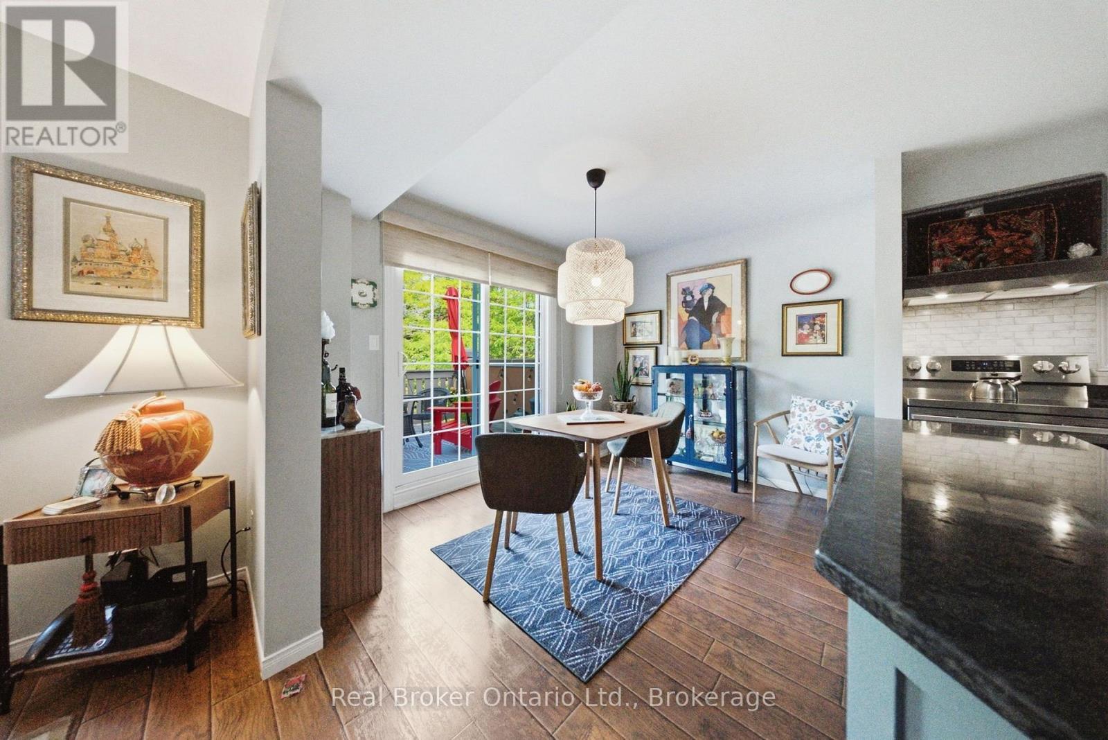 #37 941 GORDON STREET - 12