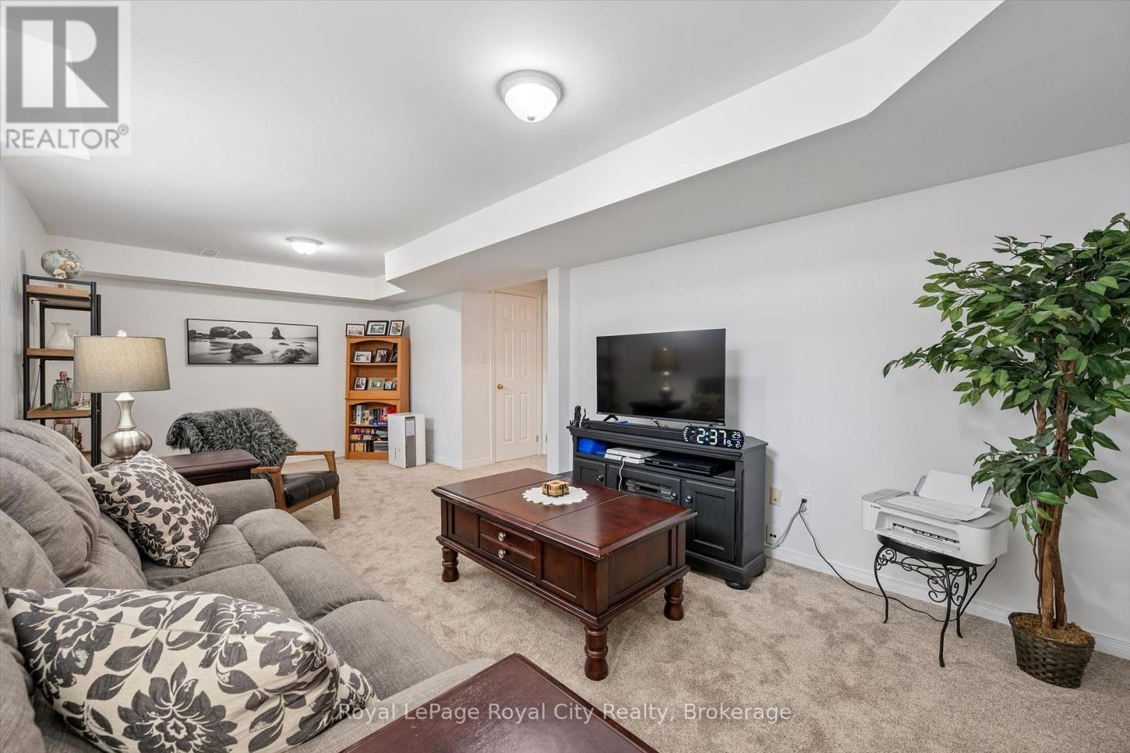 15 TRAILBROOK LANE - 30