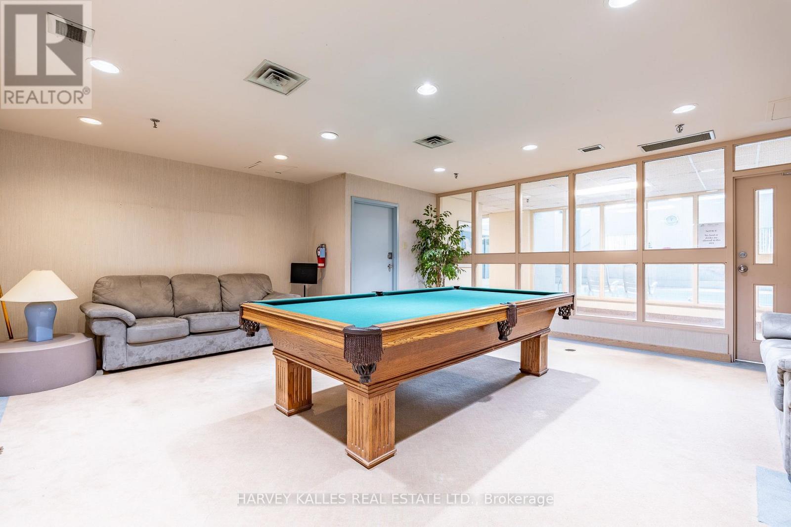 #205 5 KENNETH AVENUE - 21