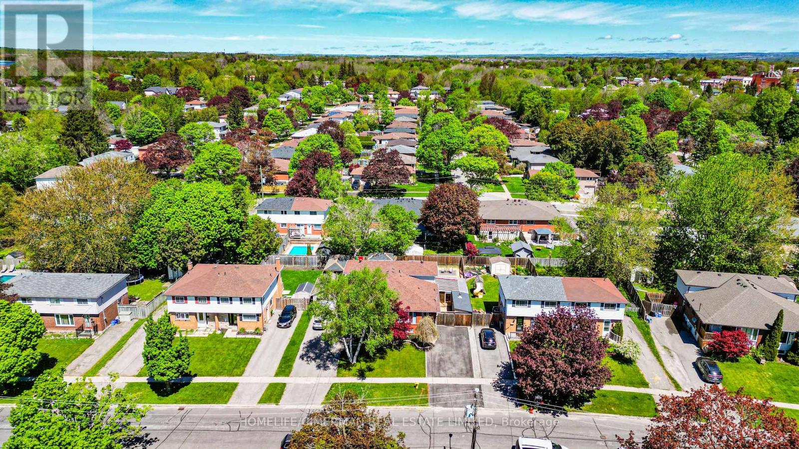 20 LAWRENCE CRESCENT - Image 33