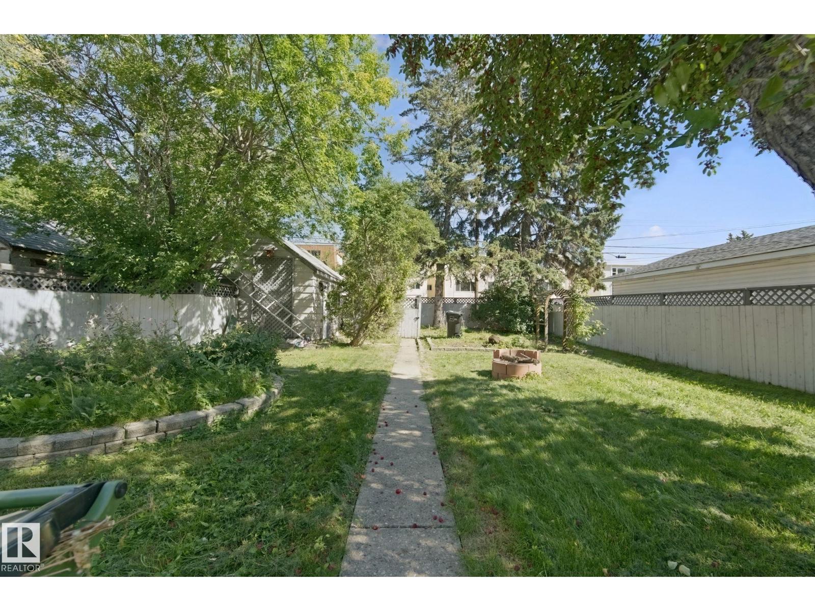 12035 83 ST NW - Image 39