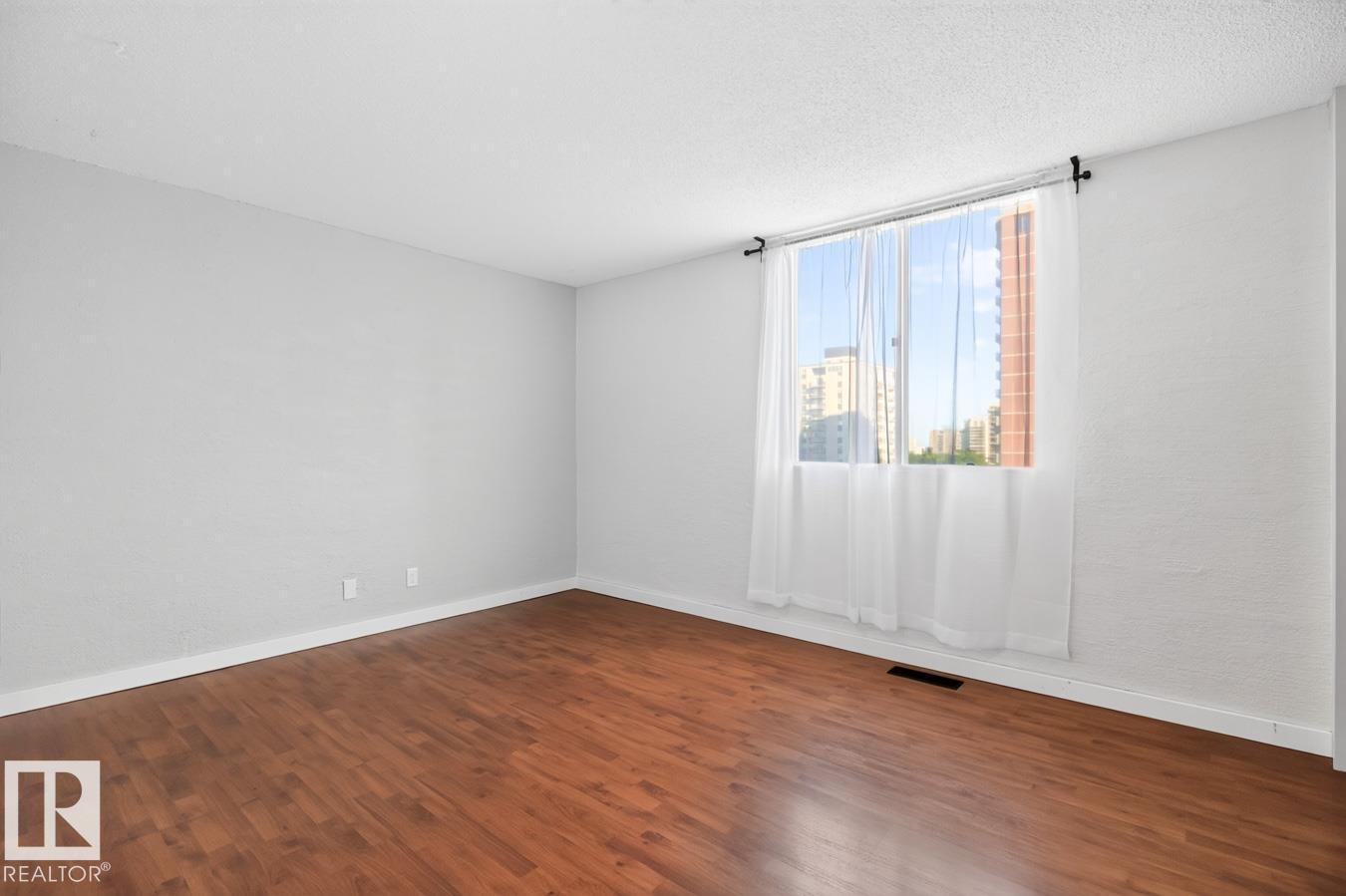 #612 11307 99 AV NW - 24