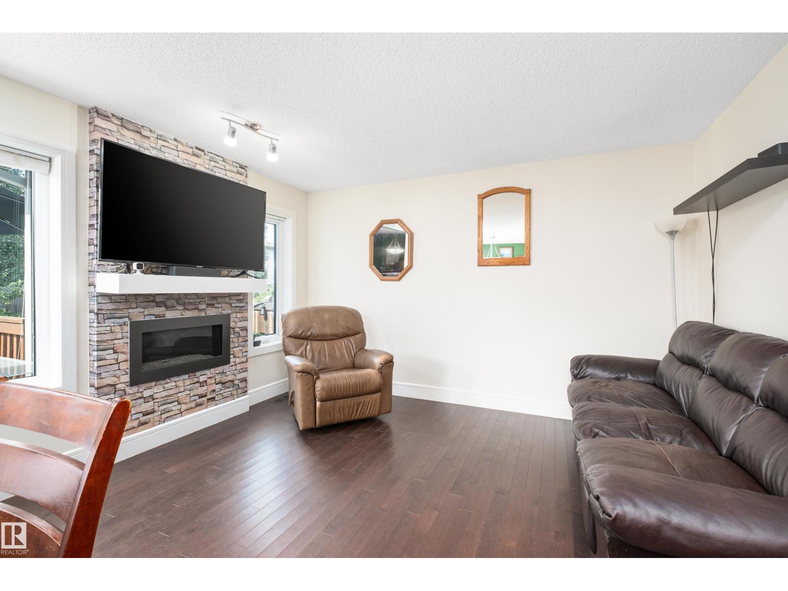 612 175A ST SW - 8