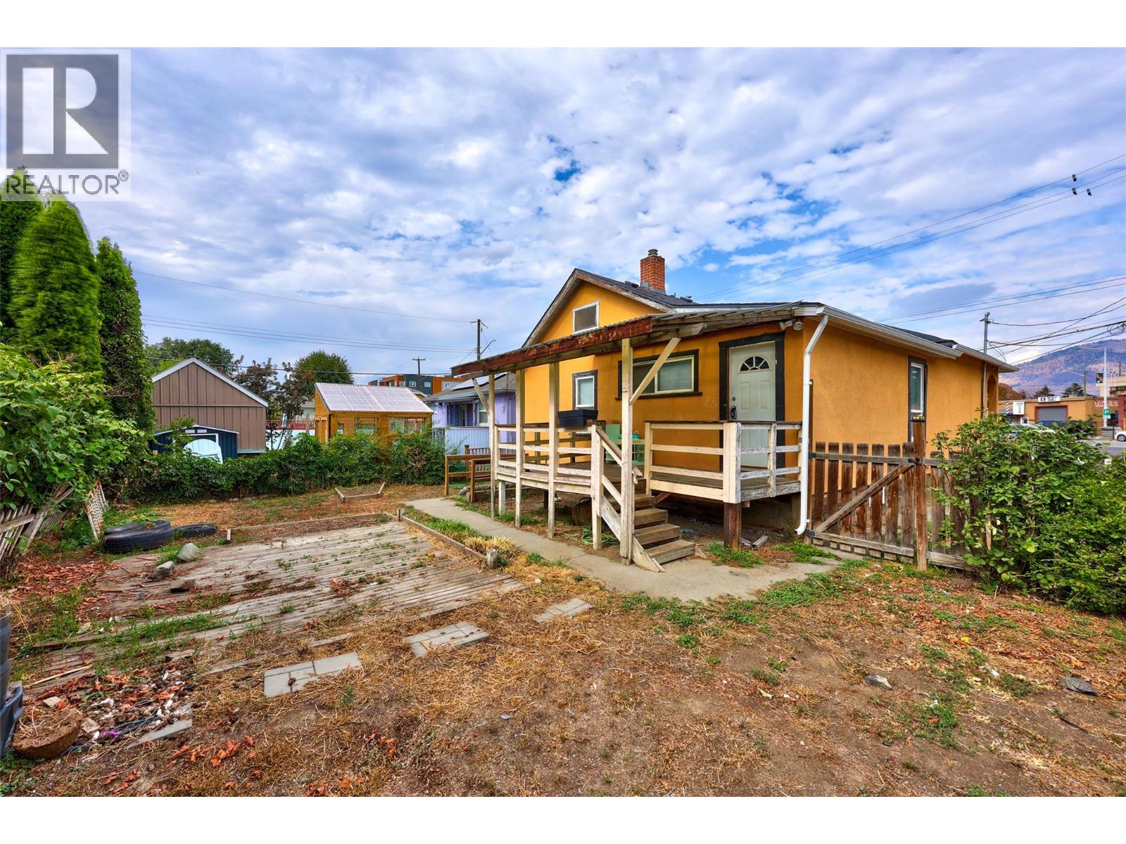 403 Mackenzie Avenue - Image 23