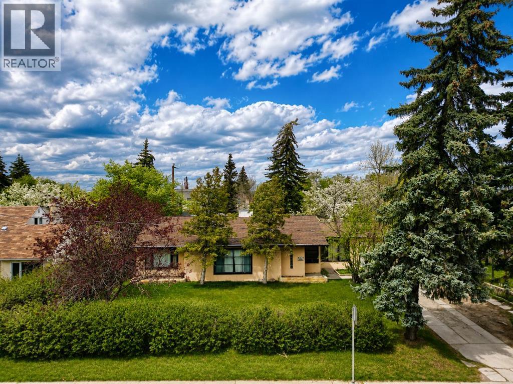 2110 26 Avenue SW, Calgary, Alberta, T2T1E6