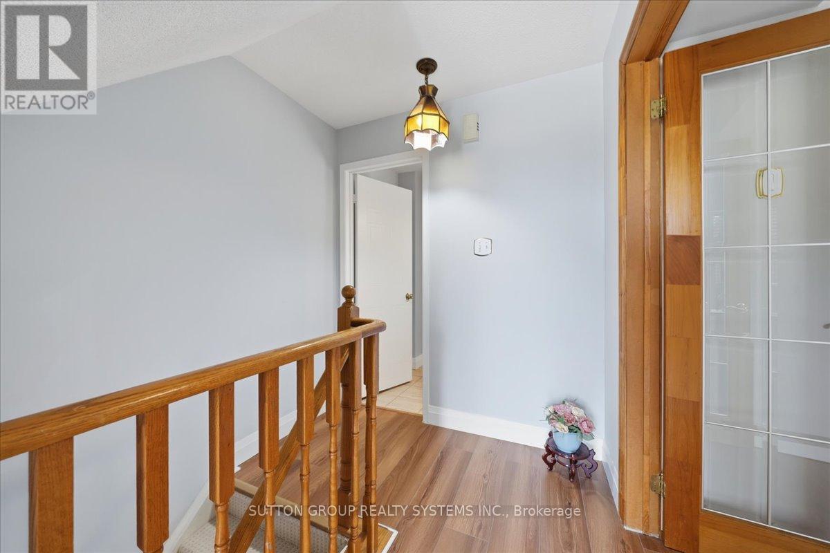 #255 60 BARONDALE DRIVE - 11