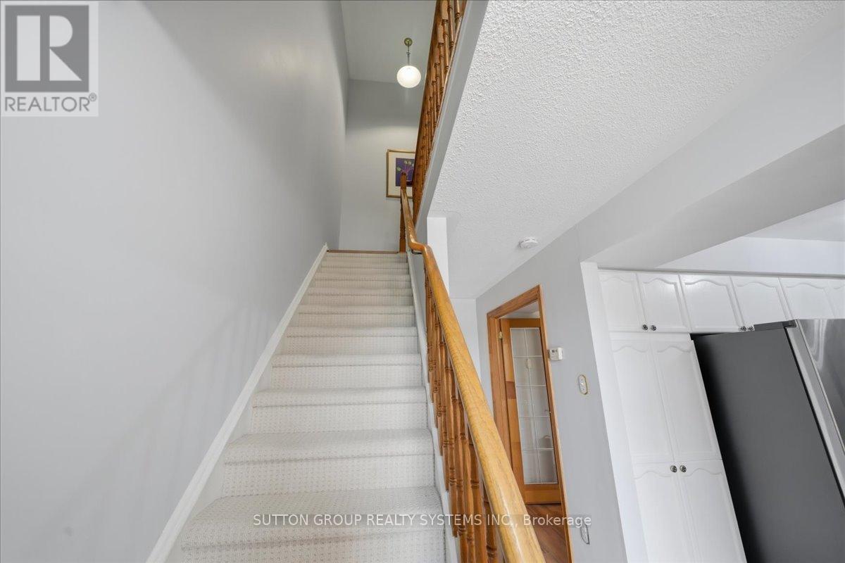 #255 60 BARONDALE DRIVE - 17