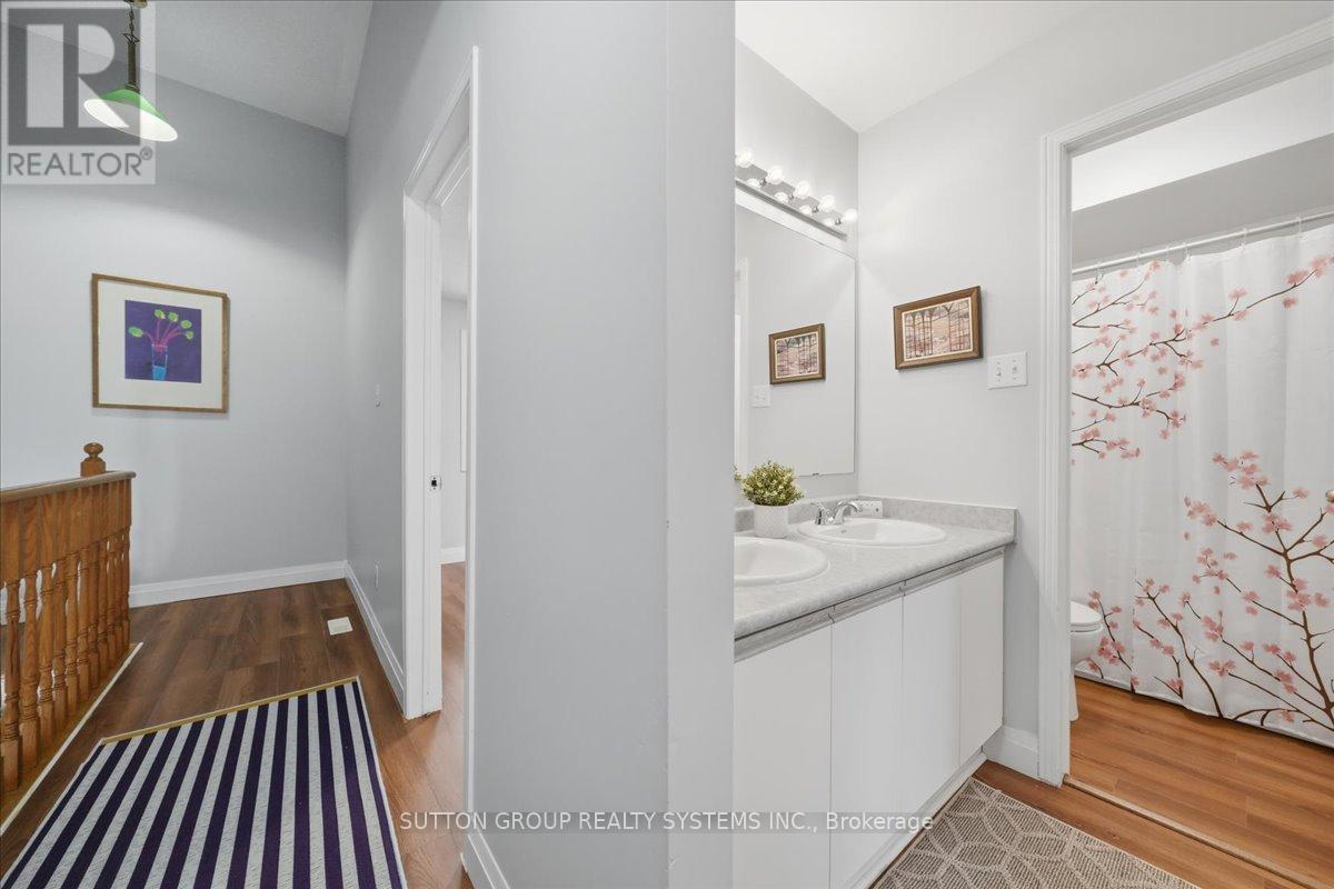 #255 60 BARONDALE DRIVE - 21