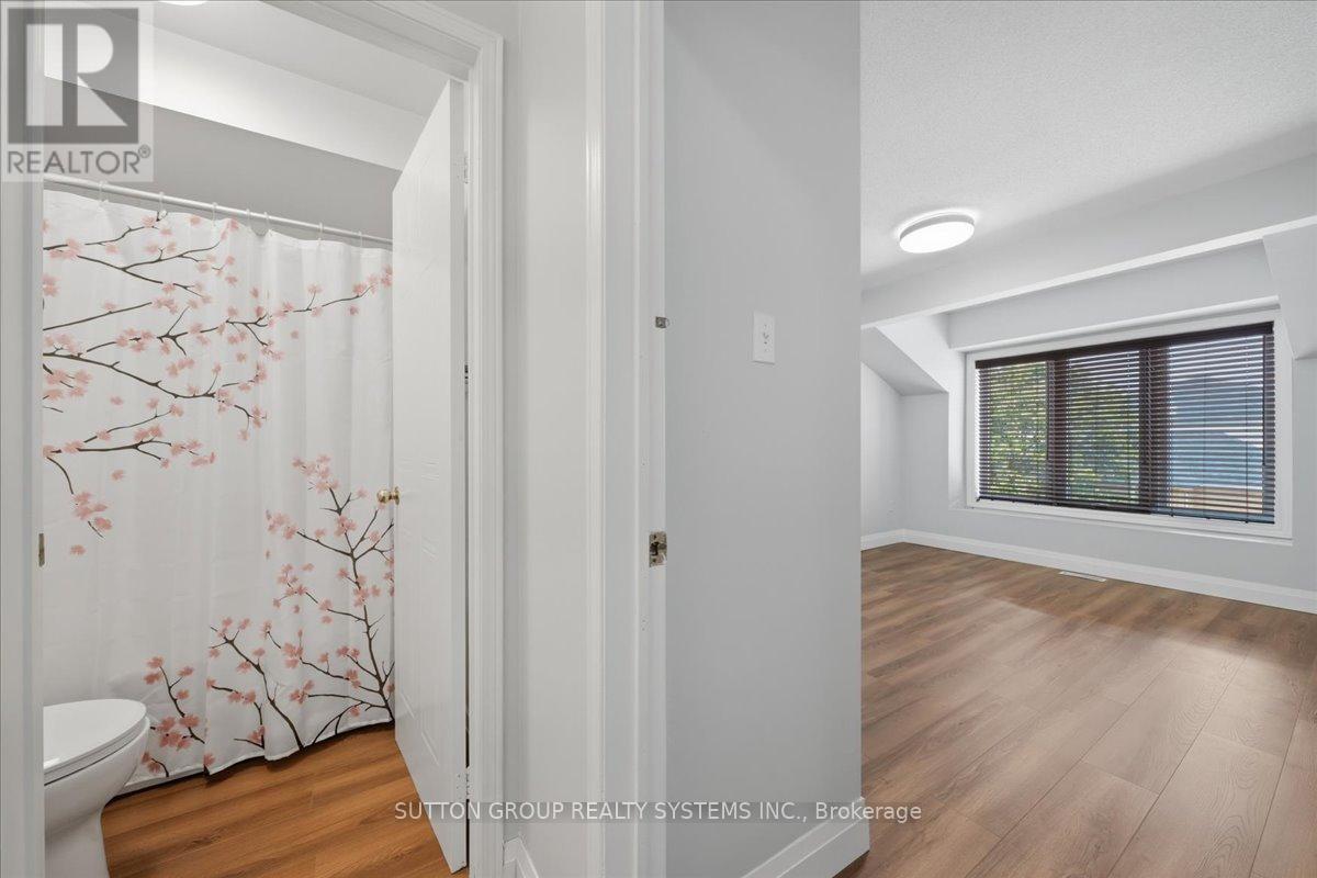 #255 60 BARONDALE DRIVE - 23