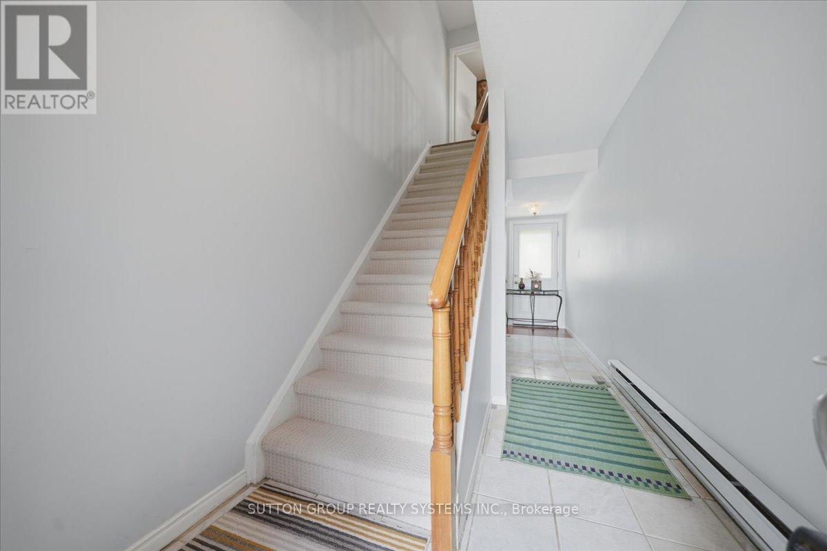 #255 60 BARONDALE DRIVE - 25