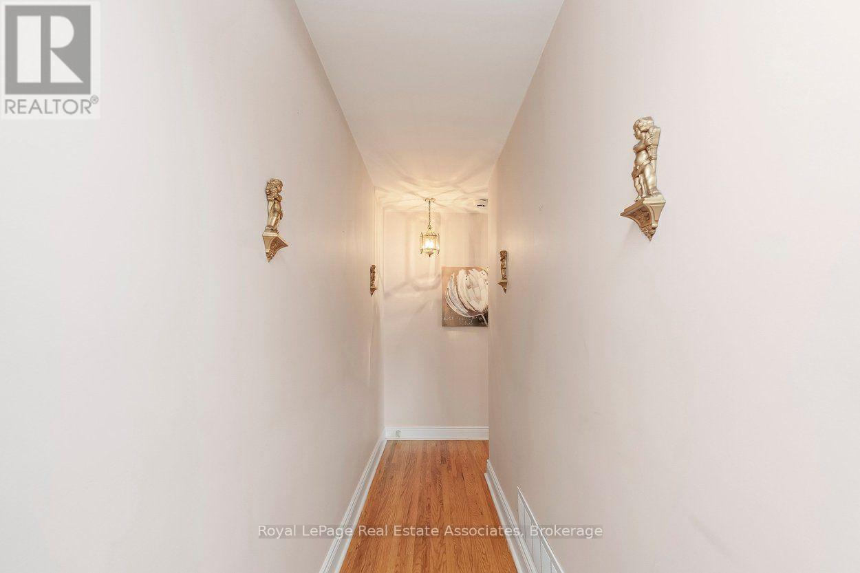 139 VODDEN STREET E - 15