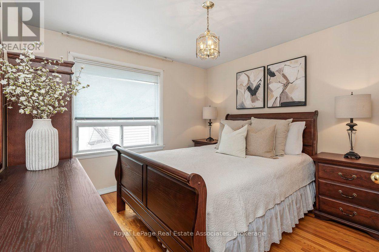 139 VODDEN STREET E - 19