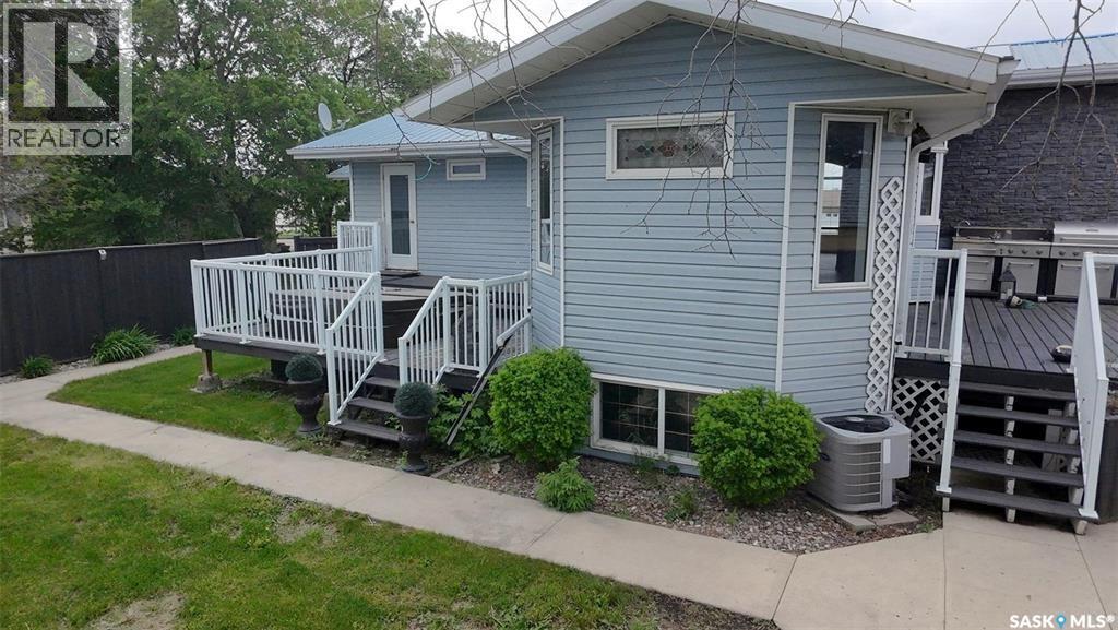1010 Desmond STREET, Grenfell, Saskatchewan, S0G2B0, Grenfell, Saskatchewan — photo 5 of 5