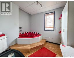234 5th Avenue W, Melville, SK S0A2P0 Photo 40