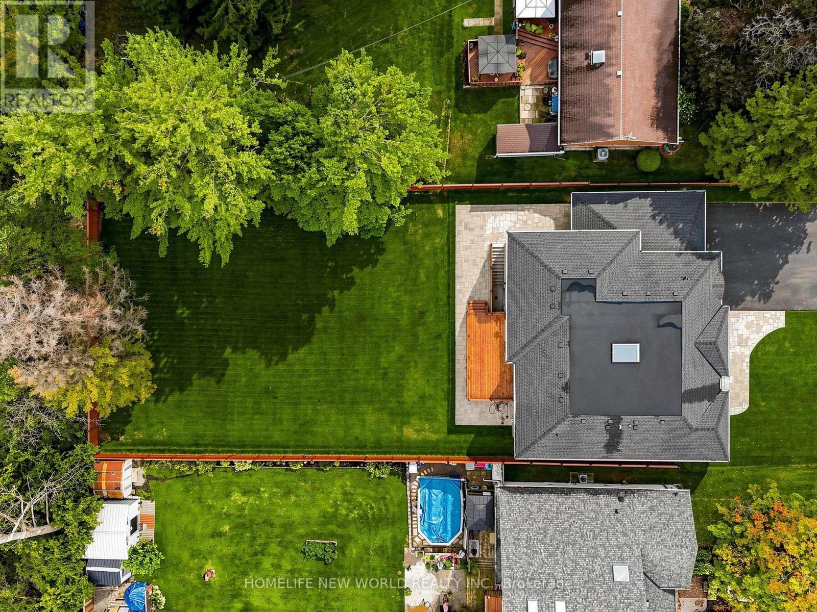 58 May Avenue, East Gwillimbury (Sharon), Ontario, L0G1V0, East Gwillimbury (Sharon), Ontario — photo 3 of 5