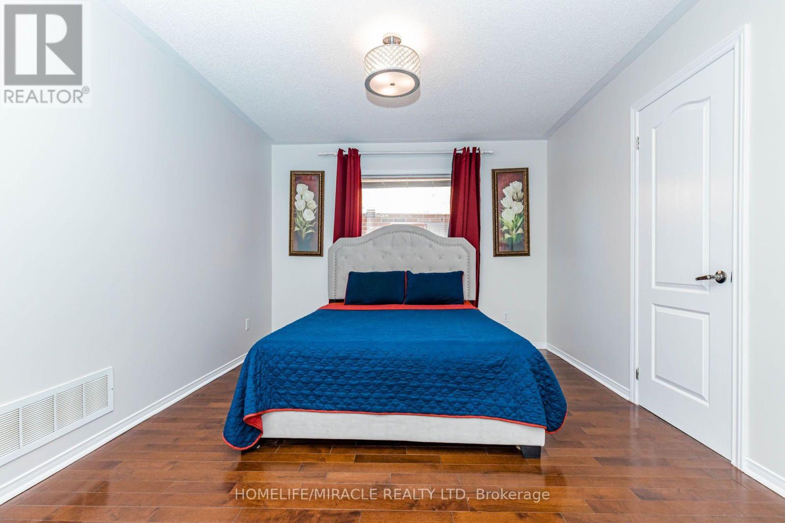 955 BRISTOL ROAD W - 23