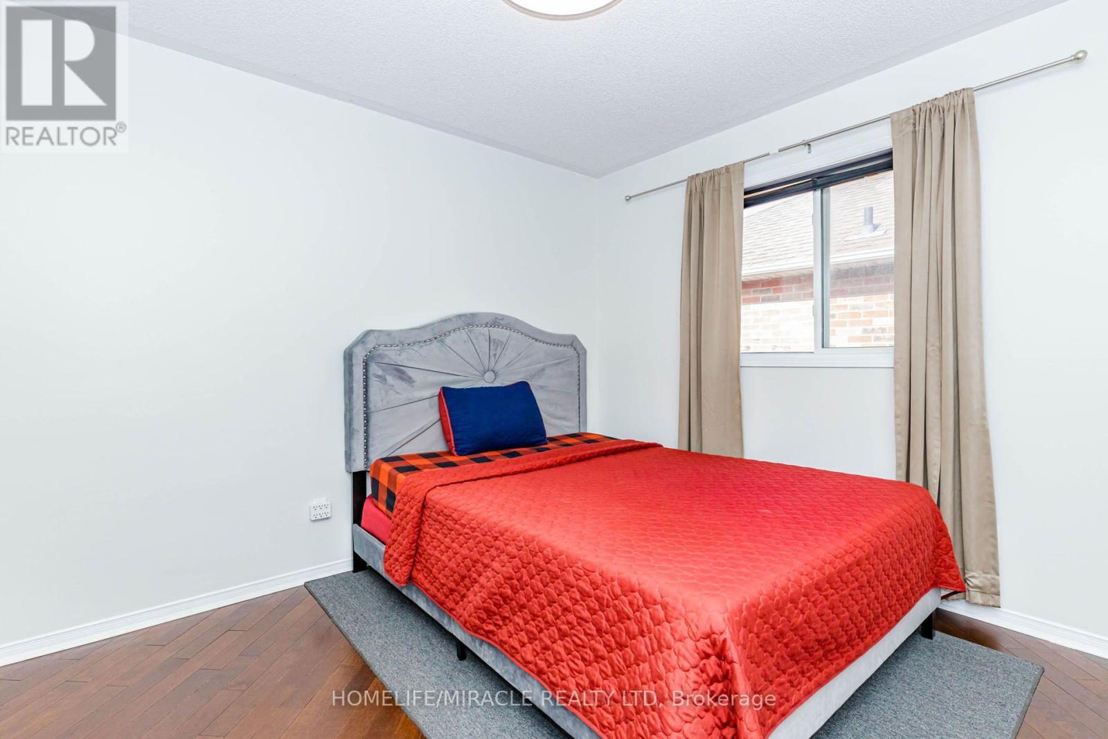 955 BRISTOL ROAD W - Image 36
