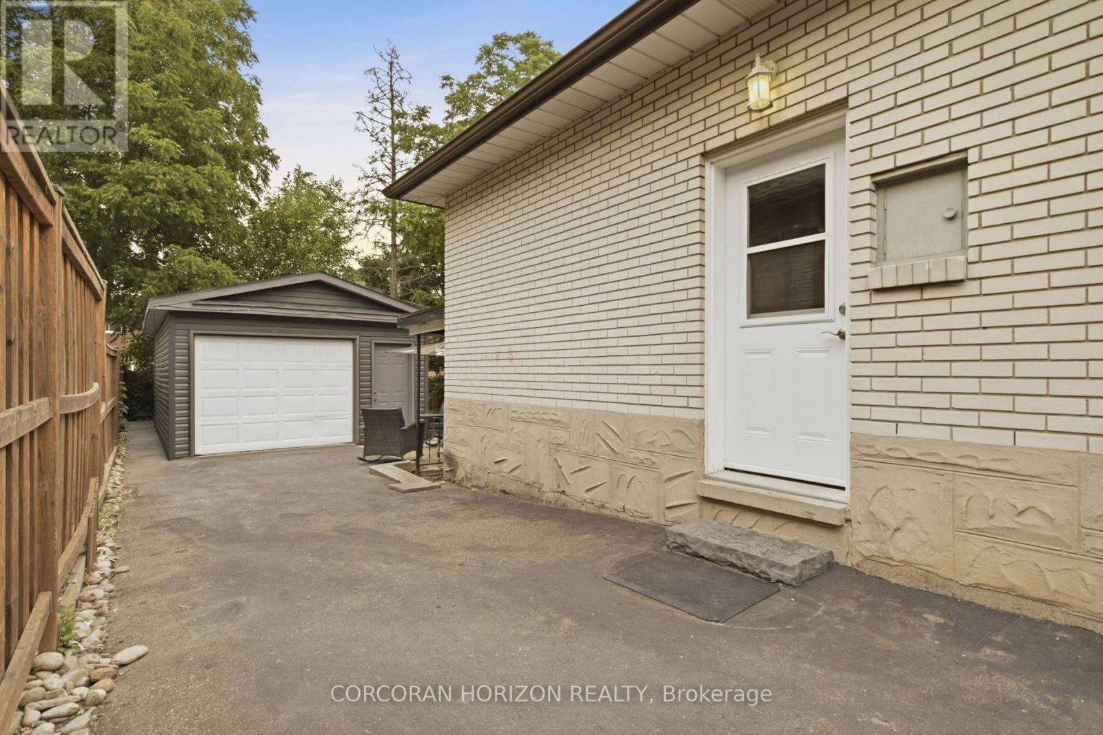 13 MERCER ROAD - Image 36