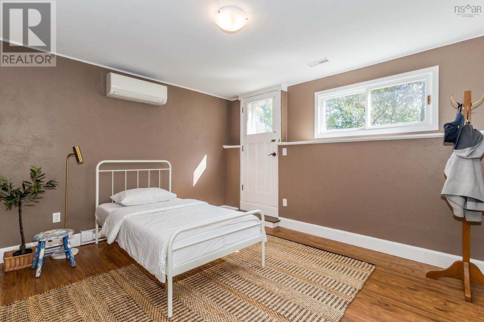1 Sylvan Drive - Image 28