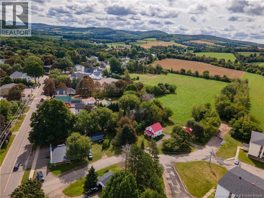 6 Green Valley, Sussex Corner, New Brunswick, E4E3B5, Sussex Corner, New Brunswick — photo 3 of 5
