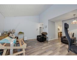 19207 Fairway Drive, Surrey, BC V3S5M8 Photo 10