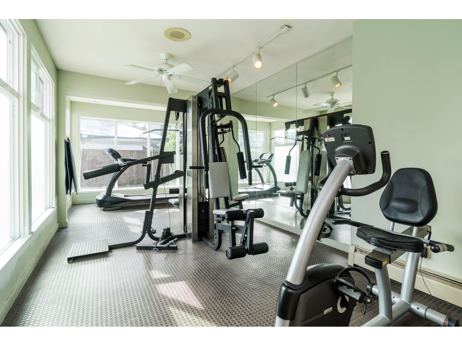 19207 FAIRWAY DRIVE, Surrey