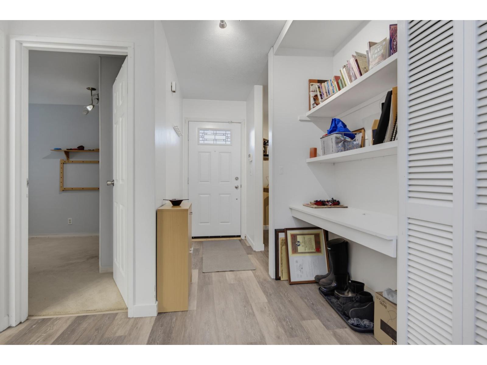 19207 FAIRWAY DRIVE, Surrey