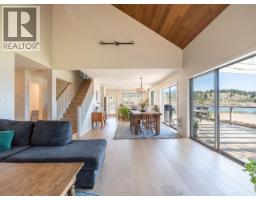2084 Mahood Road, Powell River, BC V8A0L3 Photo 35