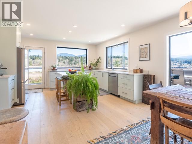 2084 MAHOOD ROAD - Image 29