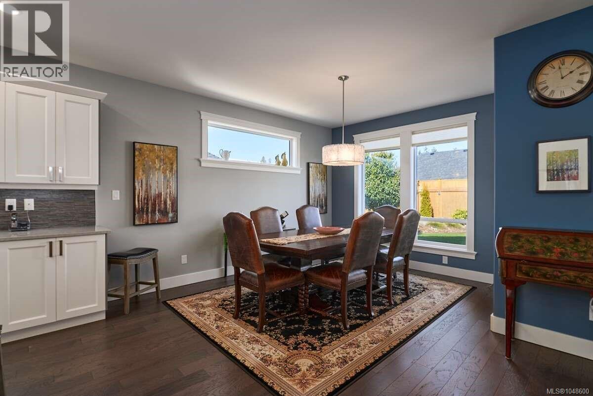 498 Ridgefield Dr - Image 15