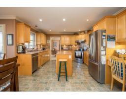 8044 Kestrel Court, Surrey, BC V3W0V1 Photo 10