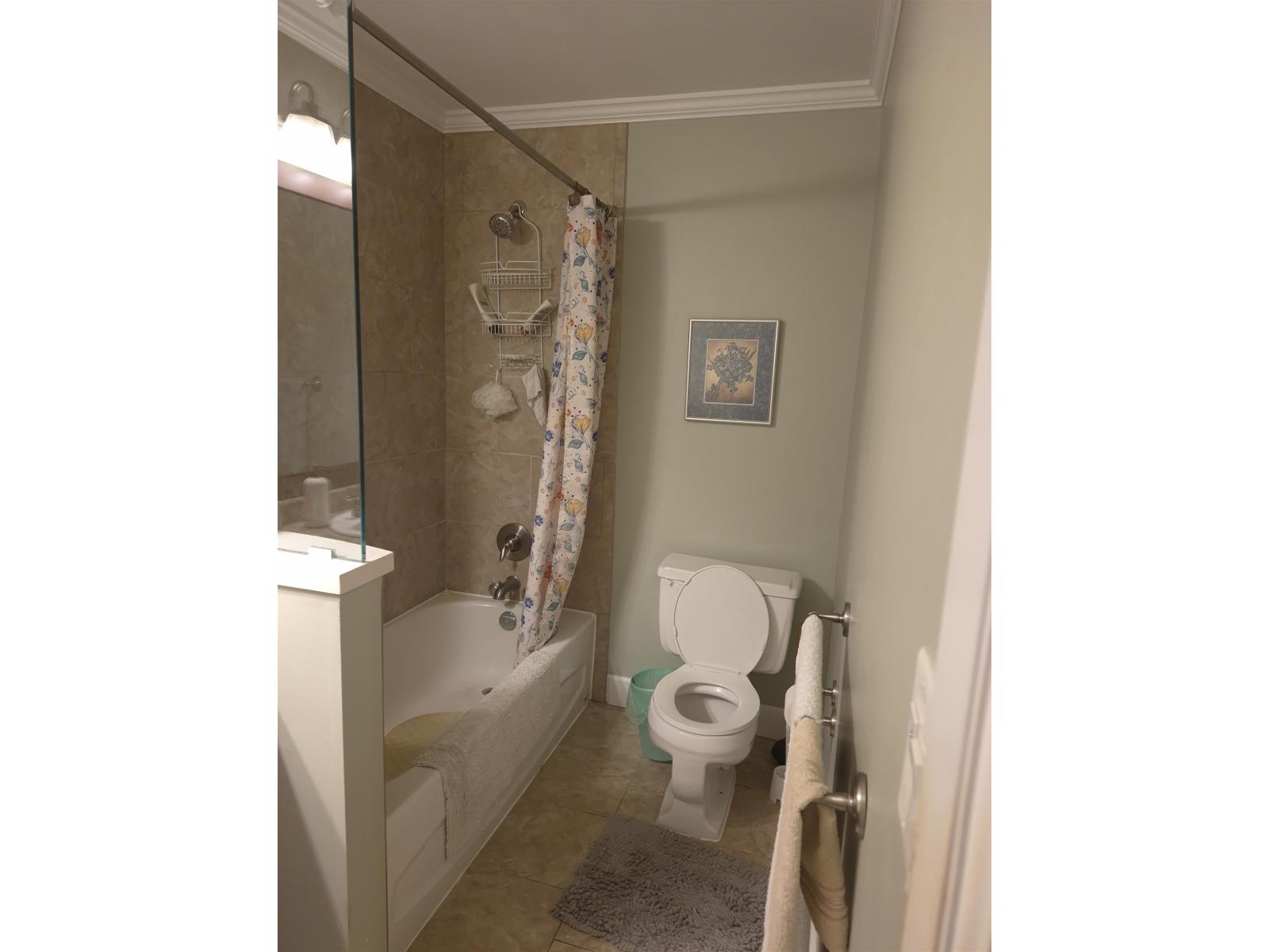 313 1448 FIR STREET, White Rock