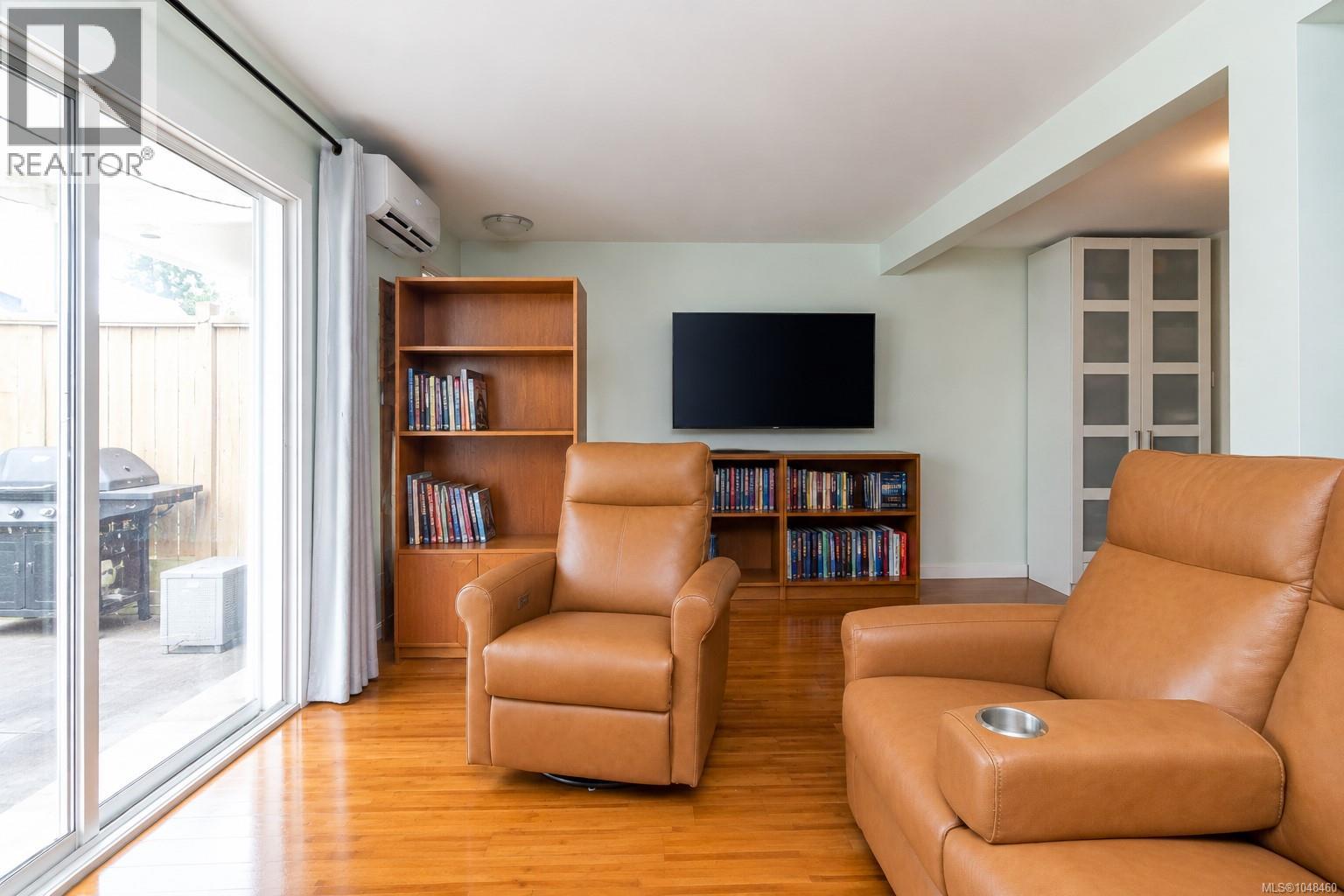 104 724 Sea Terrace, Victoria