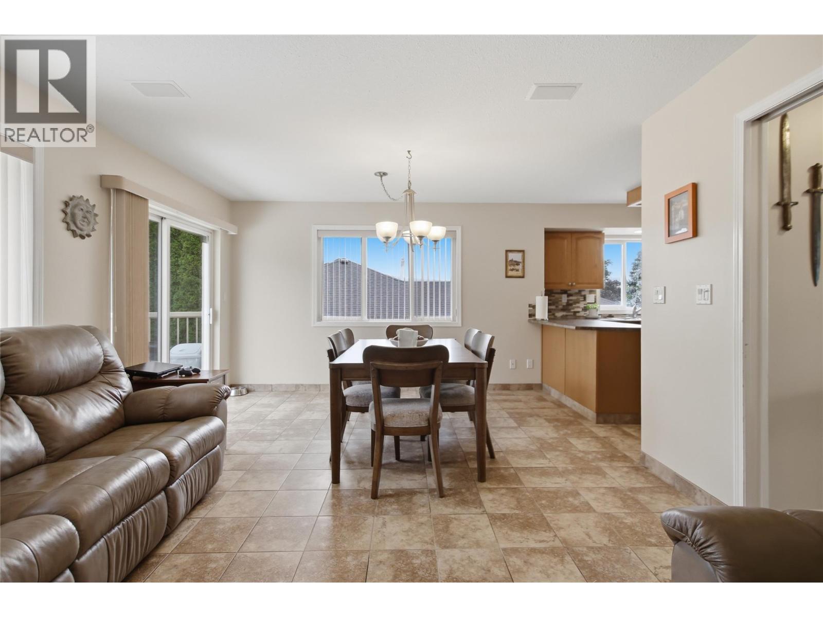 368 Tuxford Drive - Image 21