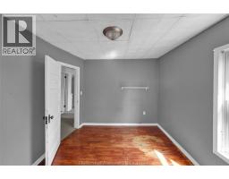 146 Grand Avenue East, Chatham, ON N7L1W2 Photo 28