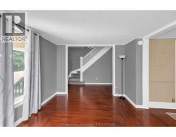 Living room - 146 Grand Avenue East, Chatham, ON N7L1W2 Photo 8