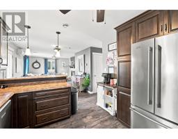 15 Camelot Crescent thumbnail 9